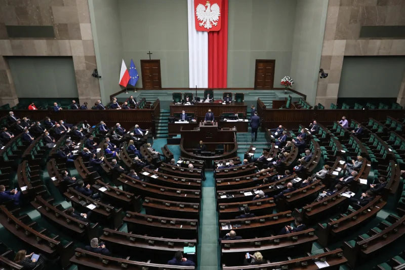 Nowy sondaż dla prawicowego "Do Rzeczy". Prawo i Sprawiedliwość najwyżej
