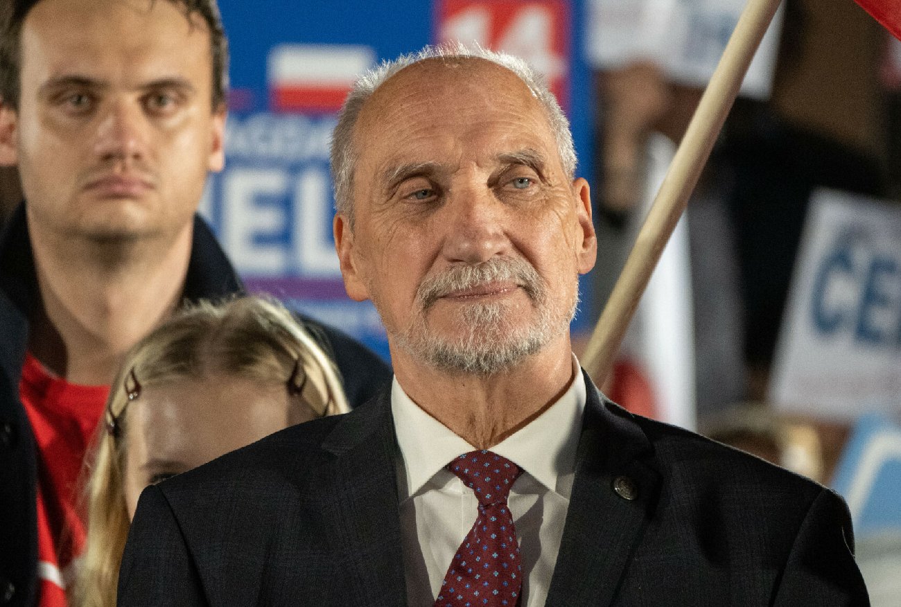 Andrzej Duda nie zgodzi się na Antoniego Macierewicza? Ona ma go zastąpić.