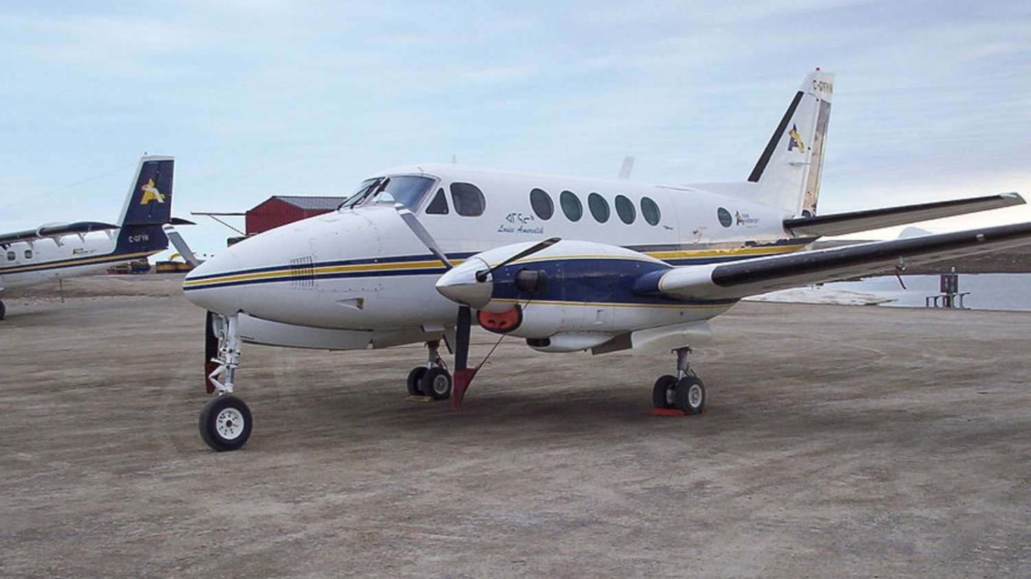 Samolot typu Beech B200 King Air rozbił się pod Londynem Samolot typu Beech B200 King Air