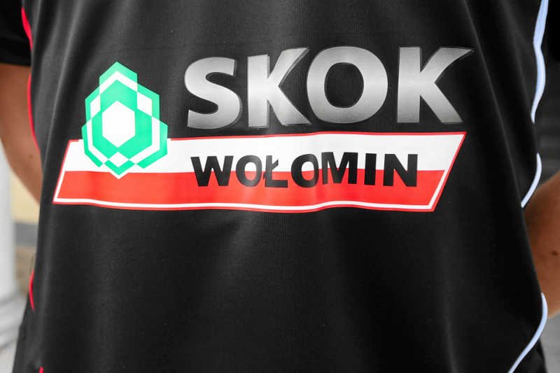 "Newsweek" zapowiada publikację zdjęć łączących polityków PiS ze SKOK-iem Wołomin.