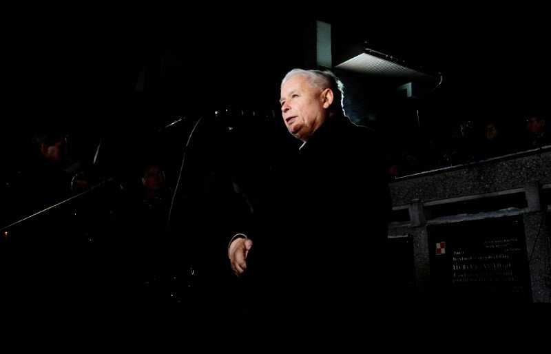 Starachowicki sanepid umorzył postępowanie ws. Jarosława Kaczyńskiego.