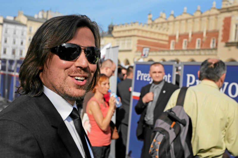 Tomasz Kaczmarek, czyli Agent Tomek, ma poważne problemy.