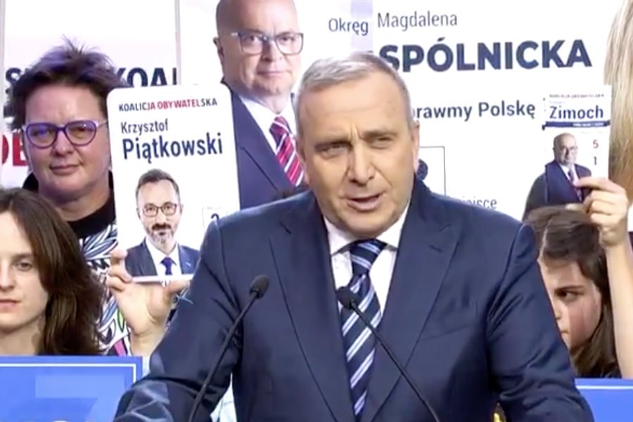 Grzegorz Schetyna zapewnił, że KO nie zabierze 500+, jeśli dojdzie do władzy.