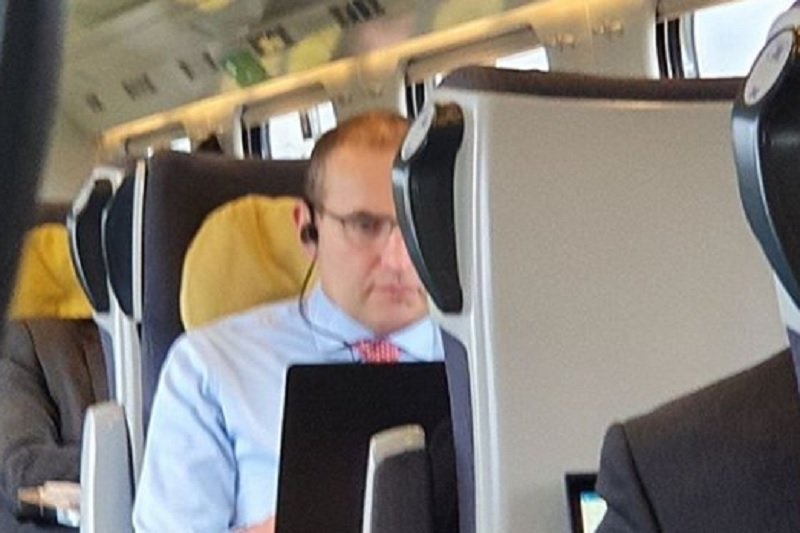 GuoniTh. Jóhannesson jechał do Gdańska pociągiem Pendolino.