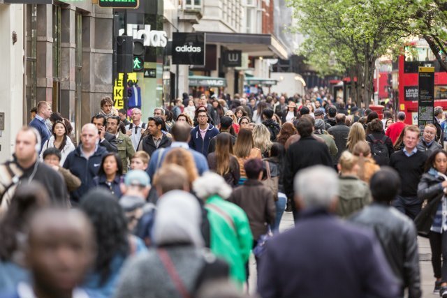 Brexit powoli staje się faktem. Przez 11 miesięcy będzie obowiązywał okres przejściowy. Co to oznacza dla Polaków?