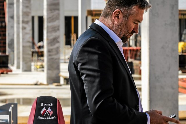 Rafał Sonik, sportowiec, który inwestuje w centra handlowe. W Tarnowie radni PiS nie chcieli rozbudowy jego biznesu.