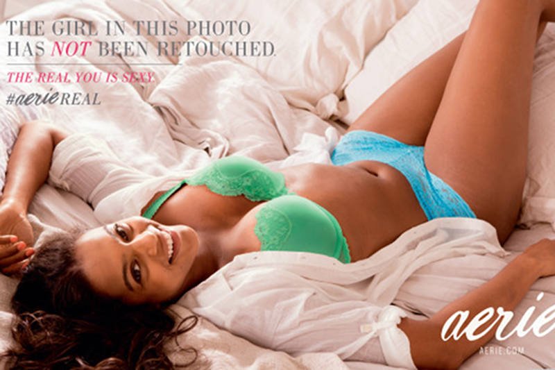 Marka American Eagle w najnowszej kampanii reklamowej zrezygnowała z Photoshopa.