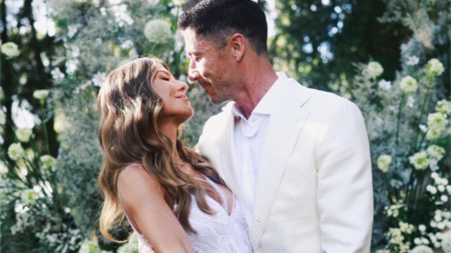 Robert i Anna Lewandowscy wzięli drugi ślub.