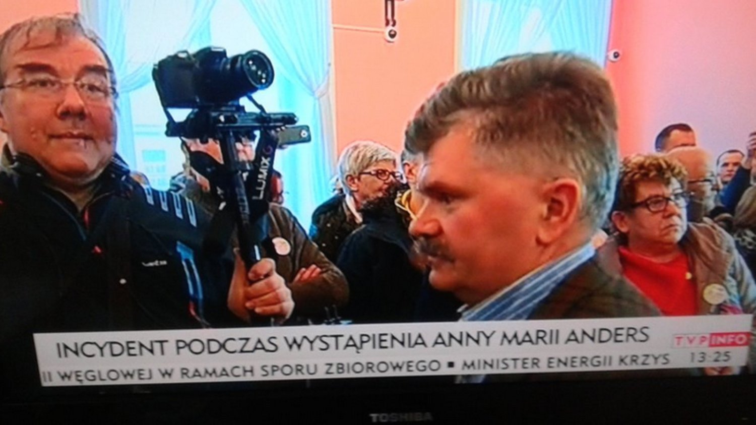 Kandydatka PiS Anna Anders wybuczana na spotkaniu