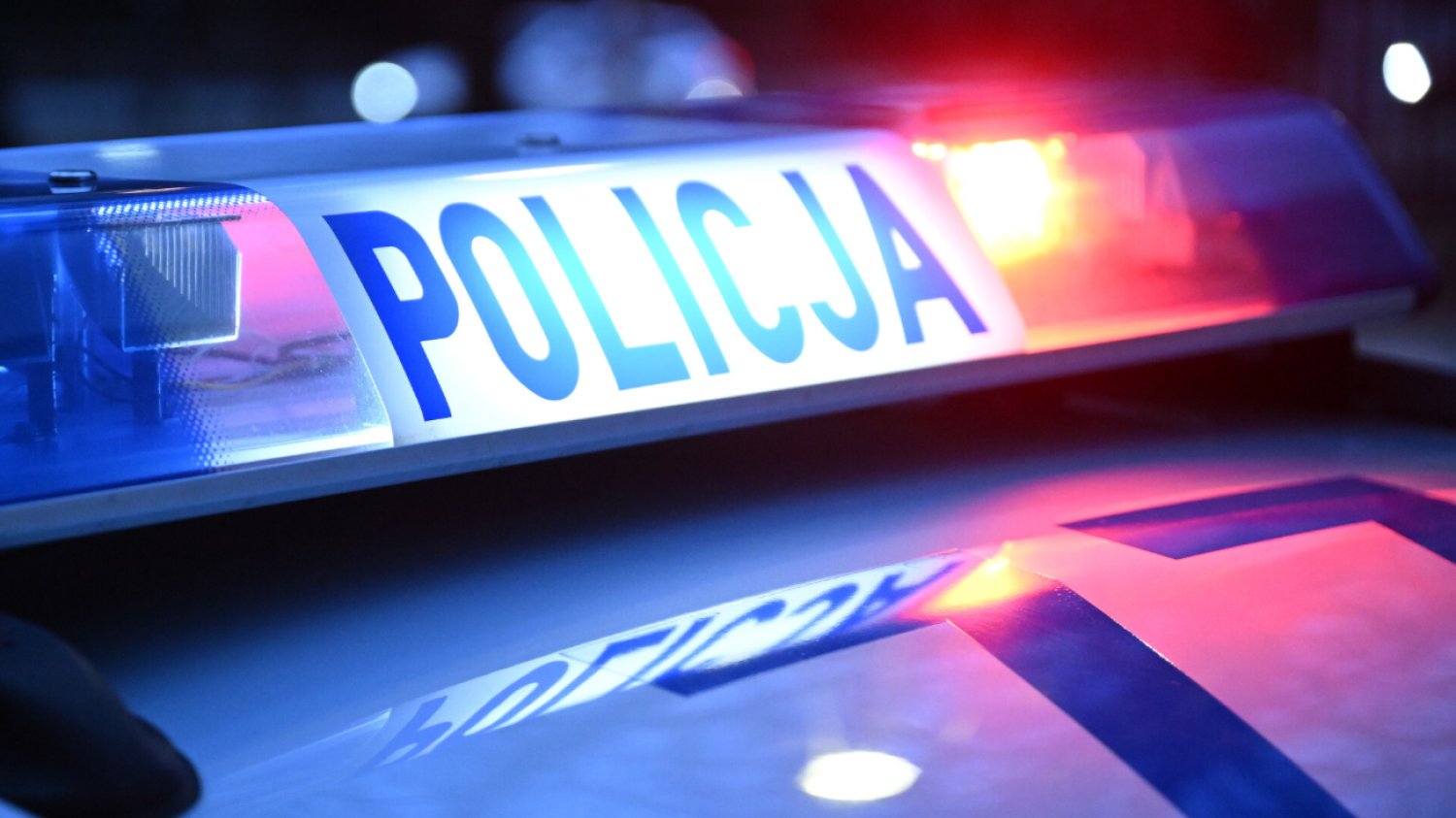 Makabryczny incydent na przejściu dla pieszych. Policja prosi o pomoc.