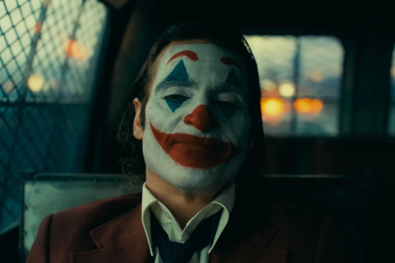 Joaquin Phoenix w filmie "Joker: Folie à Deux"