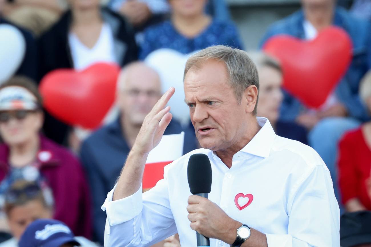 Donald Tusk odpowiada na słowa Kaczyńskiego o aferze wizowej. Aferunia