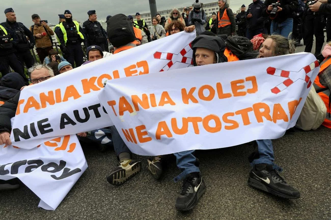 Ostatnie Pokolenie werbuje chętnych. Tego dnia ruszą na Sejm.