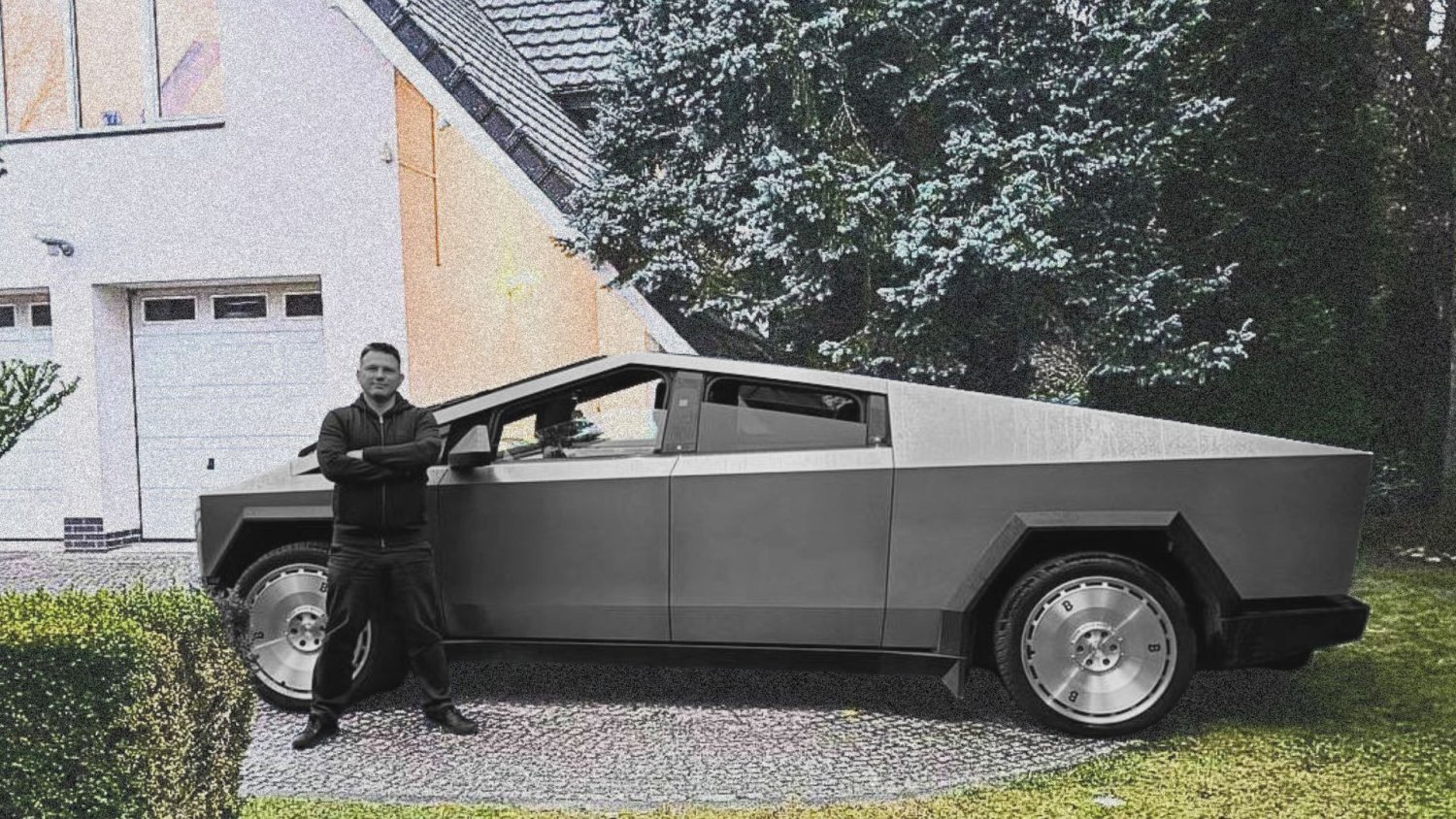 Zdjęcie Mentzena z Cybertruckiem wywołało burzę. Bo niedawno krytykował elektryki
