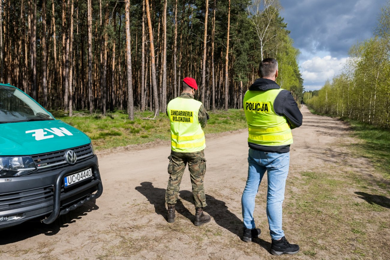 Balon obserwacyjny znaleziony? Znaleziono przypominające go fragmenty