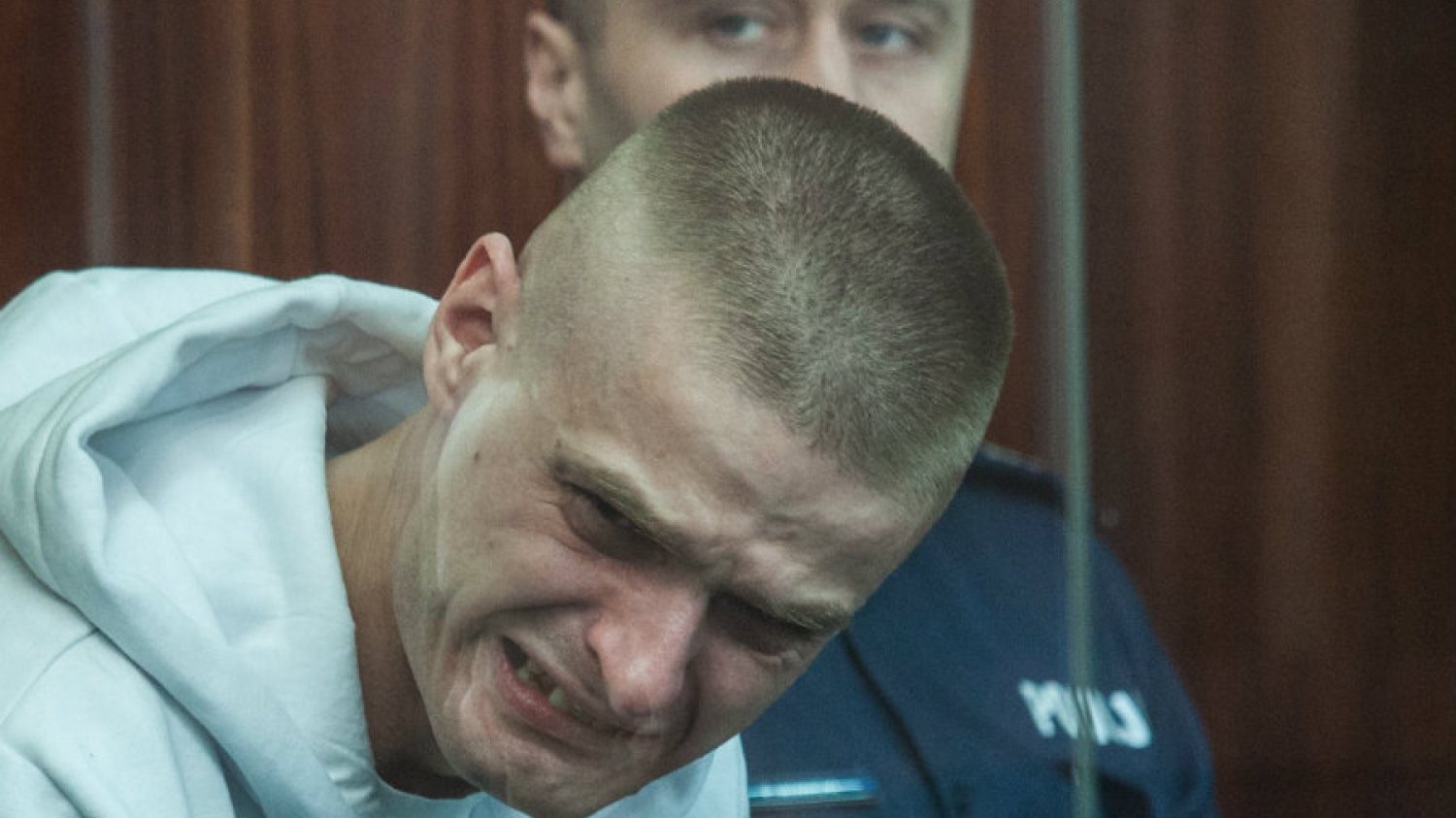 Tomasz Komenda trafił do więzienia na 18 lat po tym, jak został niesłusznie oskarżony o morderstwo i gwałt..