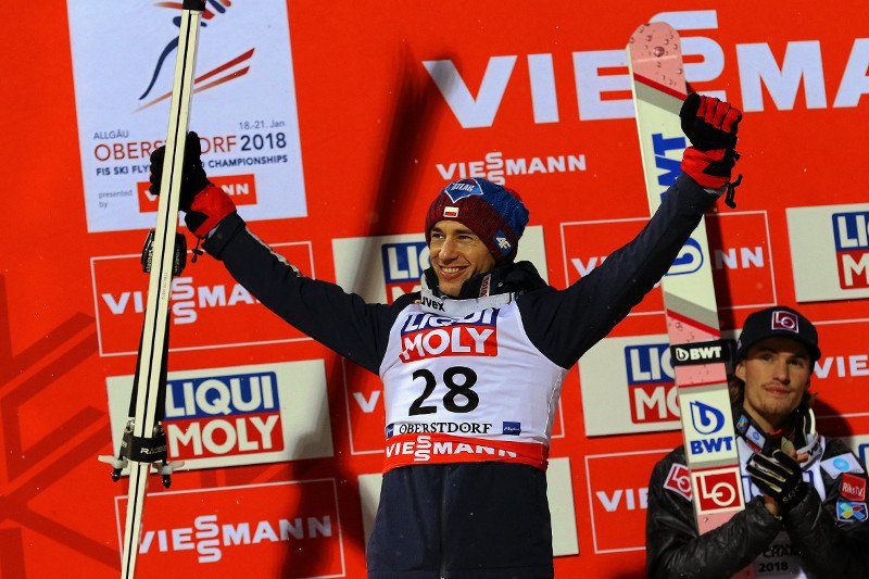 Kamil Stoch potwierdził, że jest w dobrej formie przed igrzyskami olimpijskimi.