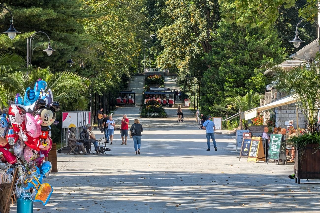 Fala odwołanych rezerwacji na Dolnym Śląsku. Dla hotelarzy i atrakcji to może być koniec
