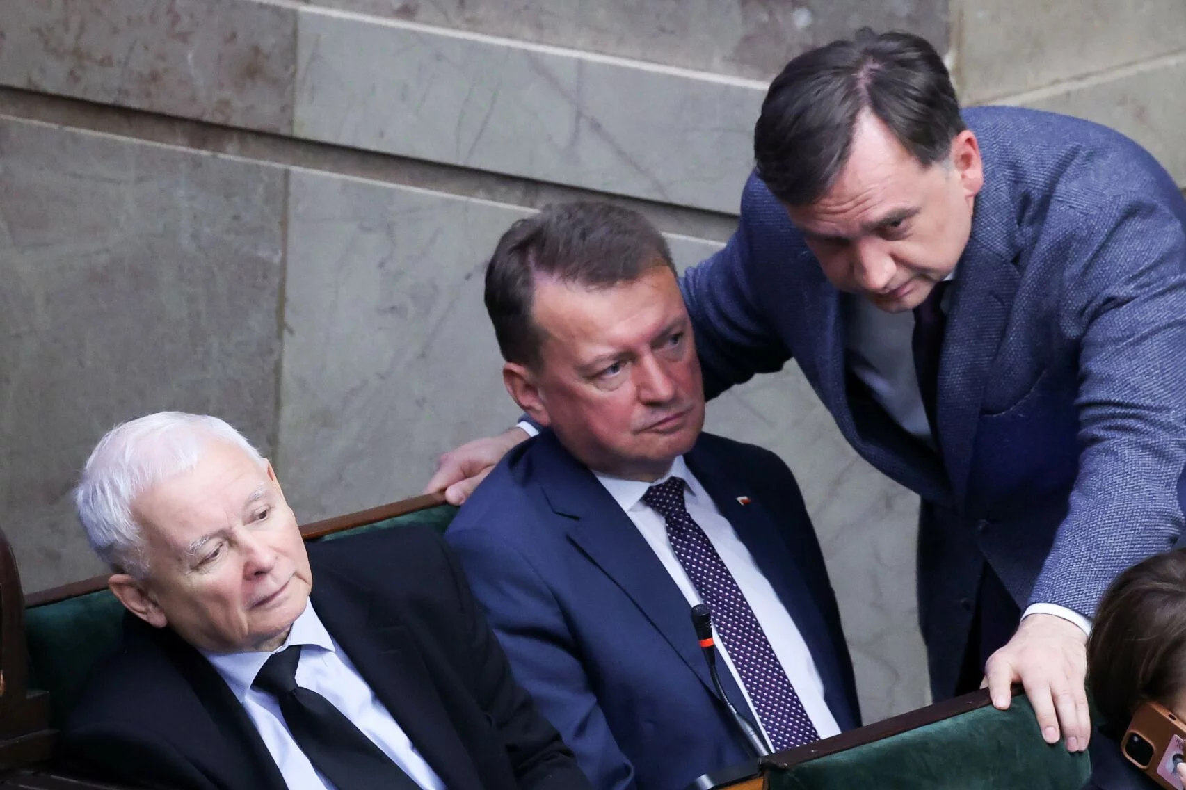 Dlaczego PiS wycofuje się z kolejnych pomysłów na kampanię? O tym mówi w rozmowie z naTemat doktor Mirosław Oczkoś.