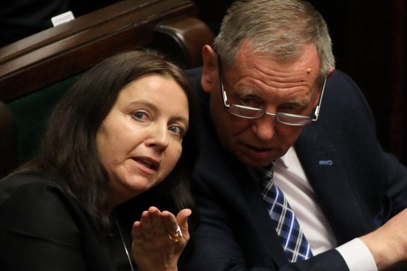 Ministerstwo Środowiska nie oszczędza na kursach dla urzędników. Kurs języka angielskiego będzie nas kosztował prawie 400 tysięcy złotych.