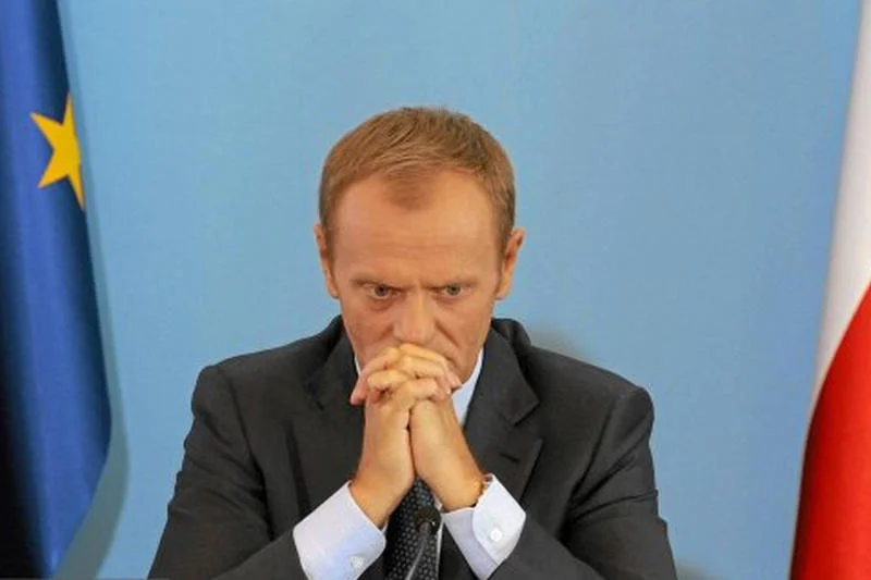 Przekaz Donalda Tuska do posłów PO: "Chcecie przetrwać, nie fikajcie"