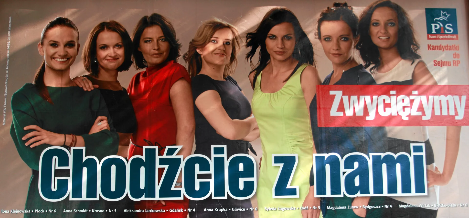 Tak Prawo i Sprawiedliwość ocieplało swój wizerunek wyborczy w kampanii w 2011 r.