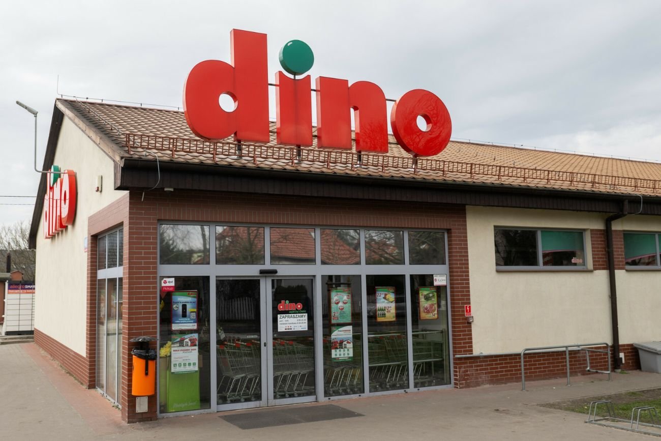 Dino ogłasza rekrutację na ponad 1500 stanowisk. Tyle można zarobić.