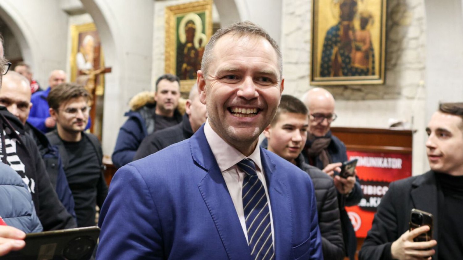 KO oburzona kampanią Nawrockiego na Jasnej Górze. Nitras: "Gdzie są biskupi?". Politycy KO oburzeni kampanią Nawrockiego na Jasnej Górze. Nie szczędzili ostrych słów.