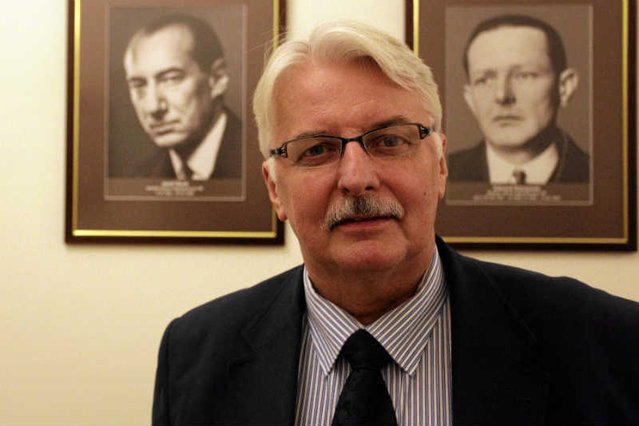 Minister Waszczykowski  udzielając wywiadu zapewne nie spodziewał się takiej reakcji internautów w Polsce.