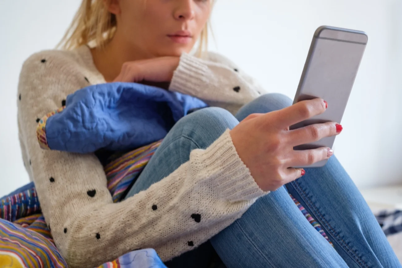 SexEdPL, fundacja Anji Rubik, oraz Uber, najbardziej popularna aplikacja do zamawiania przejazdów, łączą siły. W ramach współpracy Uber został strategicznym partnerem Antyprzemocowej Linii Pomocy dla osób, które są ofiarami lub świadkami przemocy.
