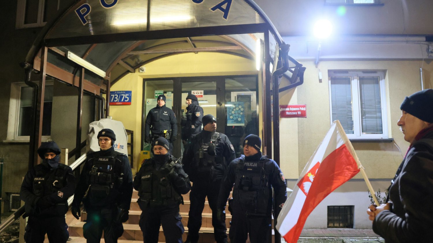 "Brawo MSW". Słynny antyterrorysta gratuluje służbom akcji ws. Kamińskiego i Wąsika