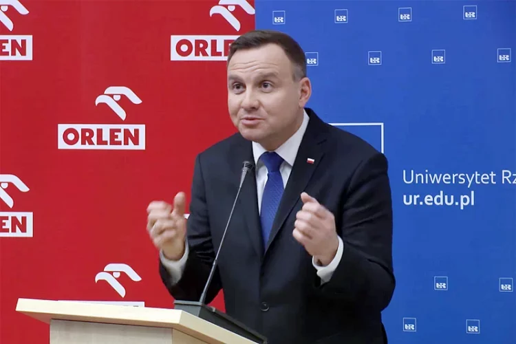 Andrzej Duda o Jakubie Żulczyku: Nie wiedziałem, że ktoś taki istnieje. Zdjęcie z wykładu prezydenta na Uniwersytecie Rzeszowskim.