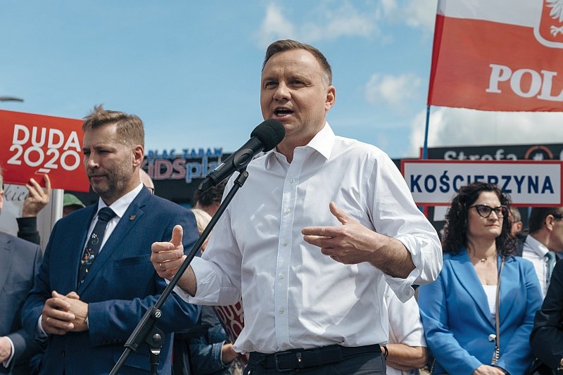 Andrzej Duda ocenił na spotkaniu w województwie pomorskim, że w Sądzie Najwyższym zasiadały "komuchy".