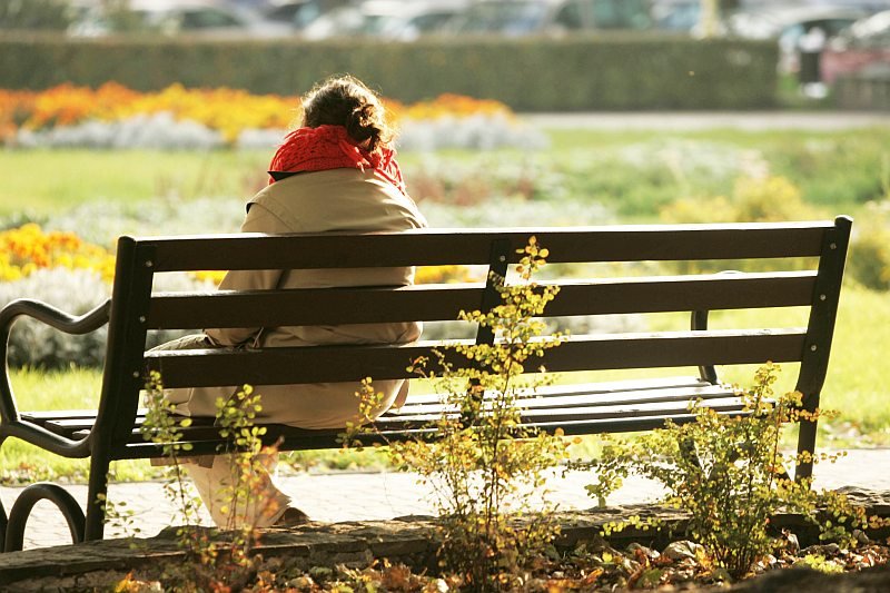 Choroba psychiczna zbyt często zmusza do życia w ukryciu i samotności.