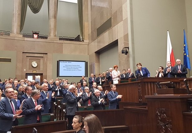 Premier Szydło po słynnym dwudziestominutowym przemówieniu jeszcze rozwiewa wątpliwości opozycji.