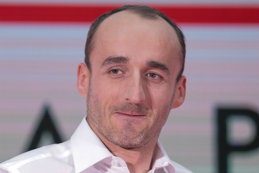 Orlen poinformował, że wraz z Robertem Kubicą zostaje w nowym sezonie w Formule 1.