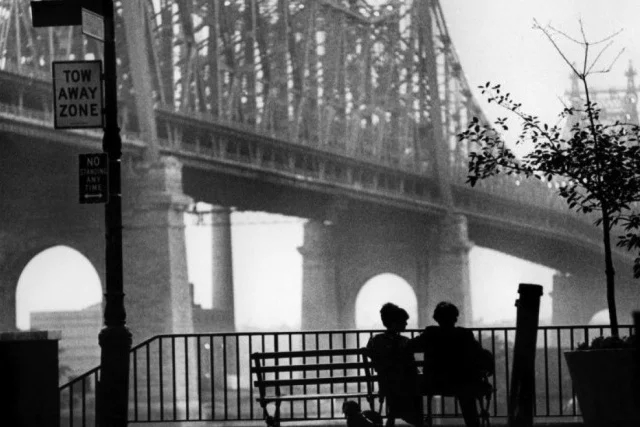 Most Queensboro, kadr z filmu Allen'a "Manhattan"