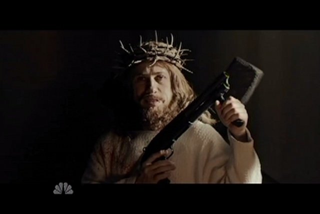 Kadr ze skeczu "DJesus Uncrossed"