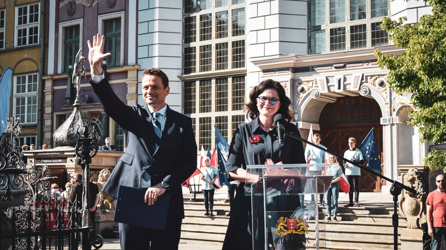 W Gdańsku Rafał Trzaskowski z powodzeniem dokonał kolejnego pokazu siły. Na Długim Targu zgromadziły się tłumy.