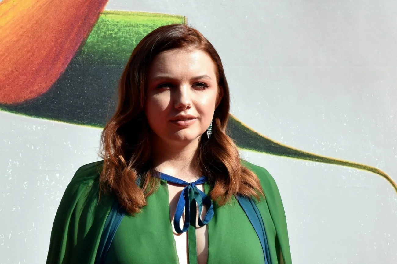 Hannah Murray wpadła w sidła sekty wellness.