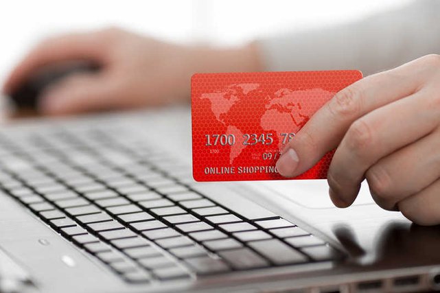 Banki, póki co, nie potrafią się komunikować z internautą.