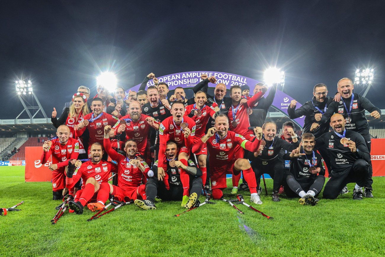 Reprezentacja Polski ampfutbolu w niedzielę sięgnęła w Krakowie po brązowy medal mistrzostw Europy.