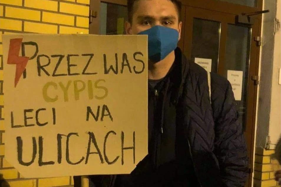Utwór szowinistycznego w swojej twórczości Cypisa jest grany na Strajkach Kobiet. Jak do tego doszło?