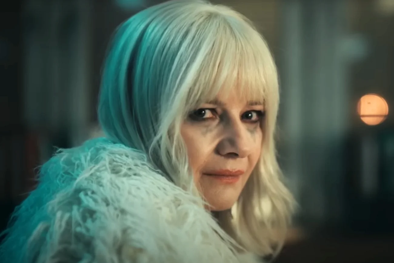 Na Netfliksie będzie się działo. Zwiastun satyry z Kożuchowską zapowiada się odjazdowo "Aniela" z Małgorzatą Kożuchowską na Netflix. Pokazano zwiastun serialu