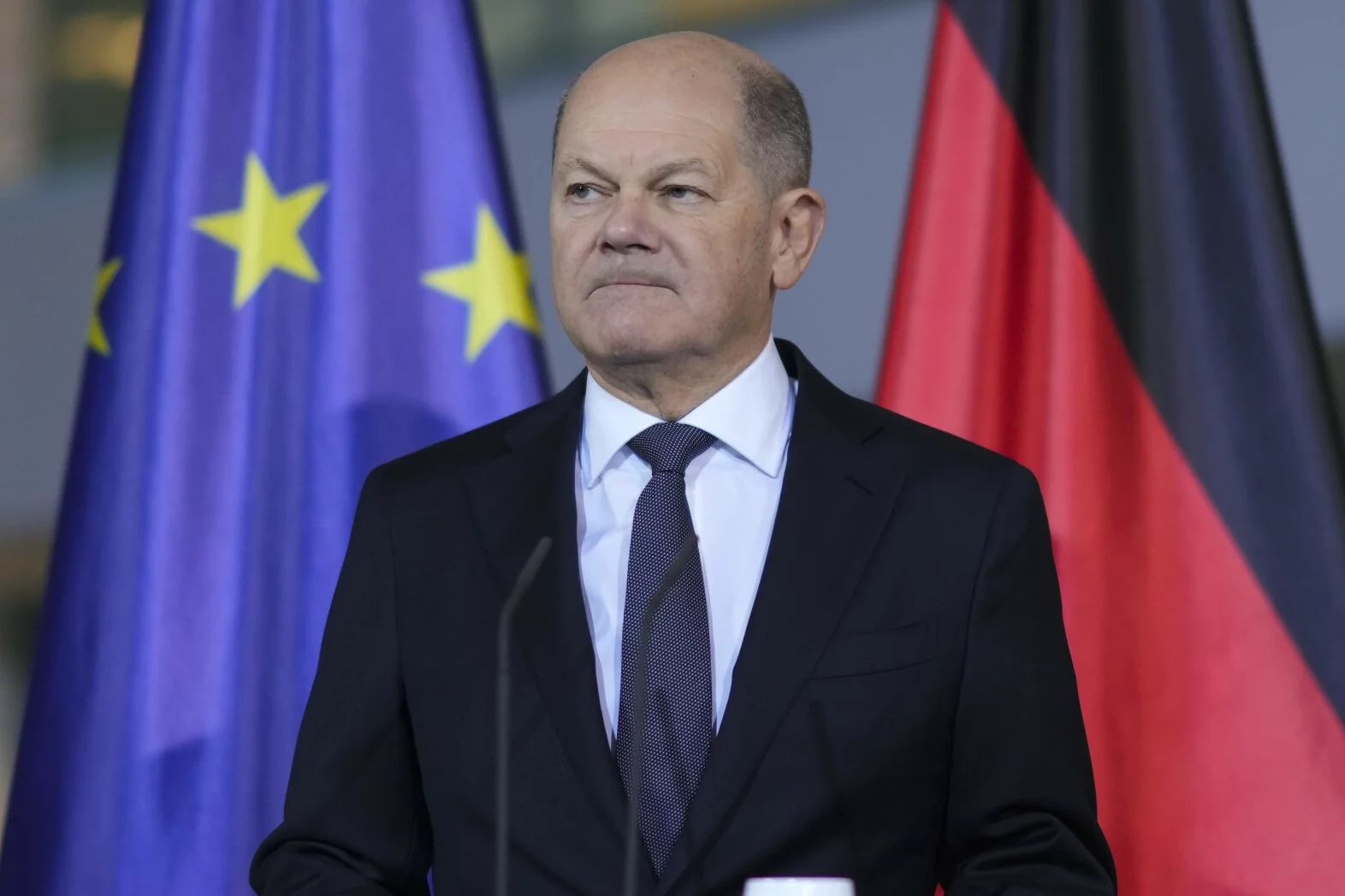 Scholz wystąpił o wotum zaufania. Głosowanie 16 grudnia