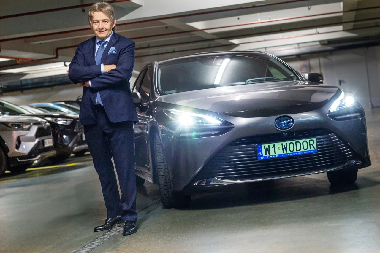 Doktor Jacek Pawlak, prezes zarządu Toyota Central Europe
