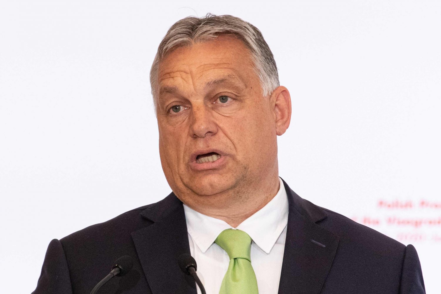 Po spotkaniu przy ul. Parkowej uczestnicy spotkania z Viktorem Orbanem przenieśli się do KPRM.