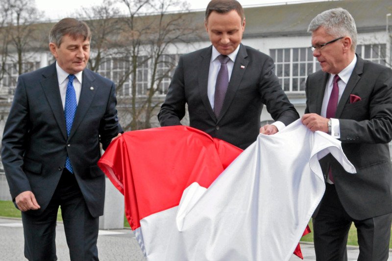 Po rewelacjach dotyczących lotów Karczewskiego i Kuchcińskiego rodzi się pytanie, czy Andrzej Duda też zapraszał prywatnych gości na pokład rządowego samolotu.