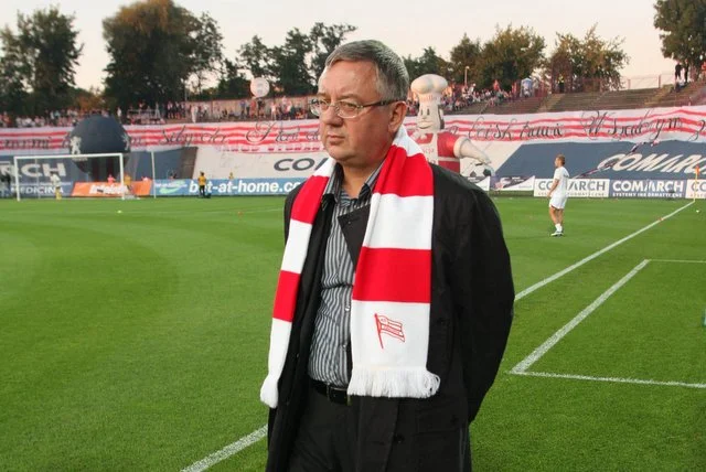 Janusz Filipiak, inwestor w Cracovii krytykuje czapę PZPN, która żeruje na klubach.