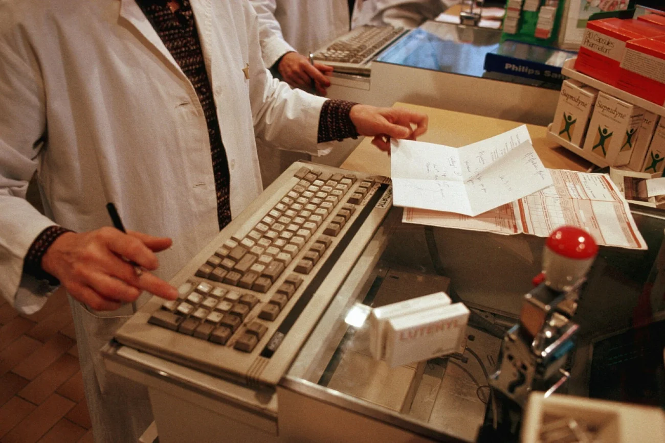 Kiedyś przyczyną błędów przy realizacji recept było często niewyraźne pismo lekarza. Teraz większość to e-recepty. Jednak nieprawidłowości wciąż jest sporo.